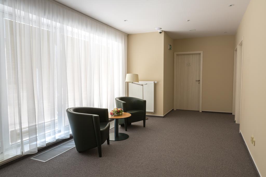 Penzion Longus Kyjov  Exteriör bild