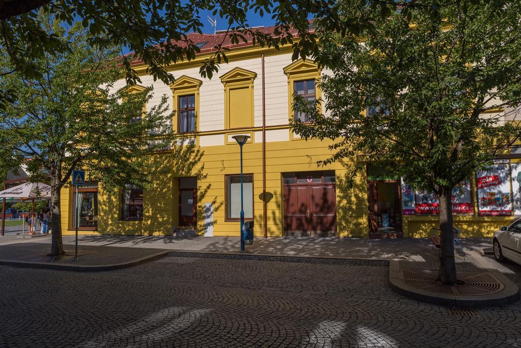 Penzion Longus Kyjov  Exteriör bild